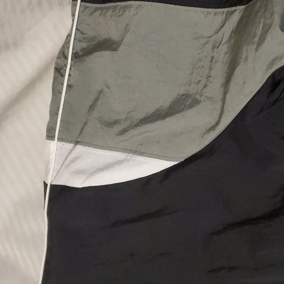 Women's Nike windbreaker - Picture 8 of 8